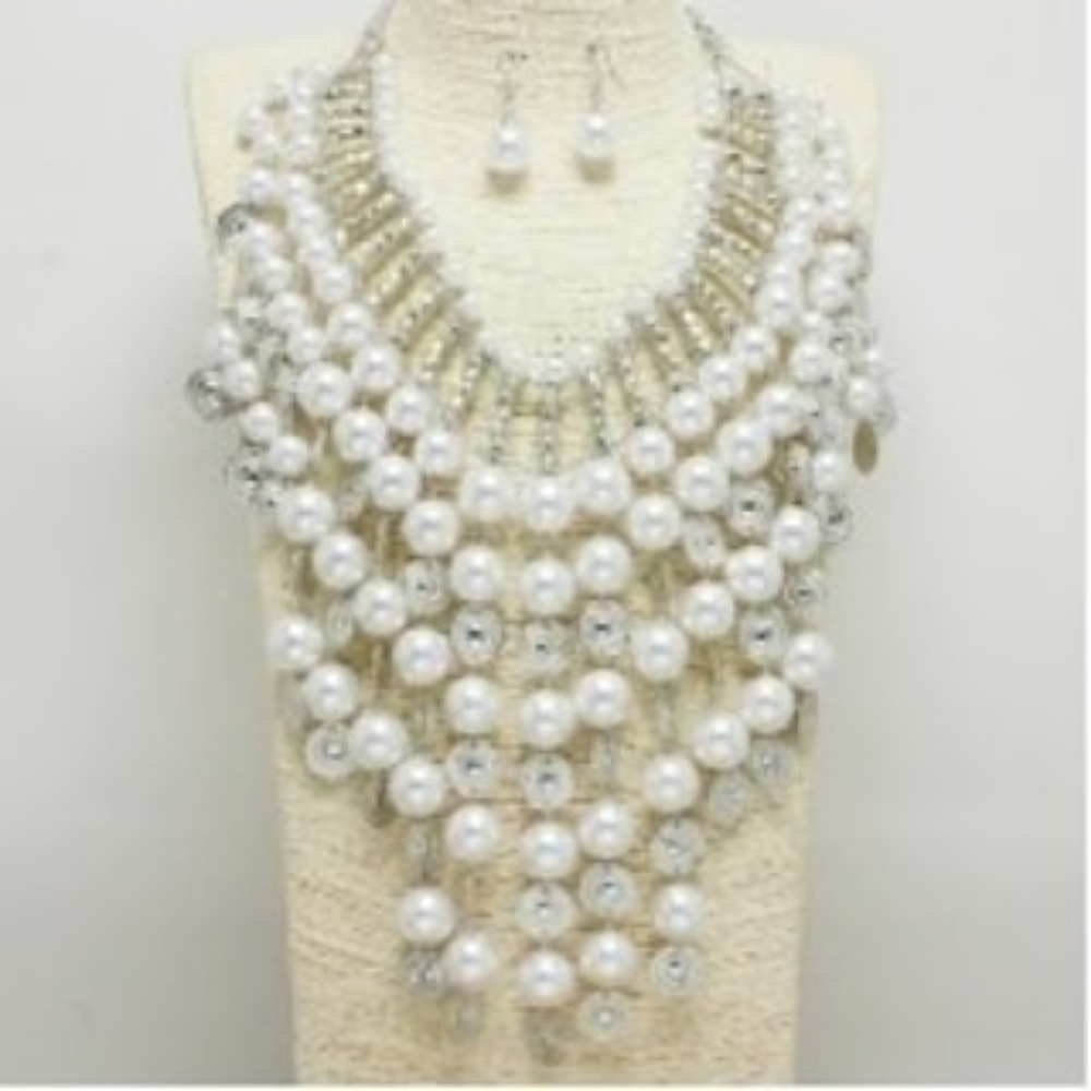 Pearl Drop Necklace